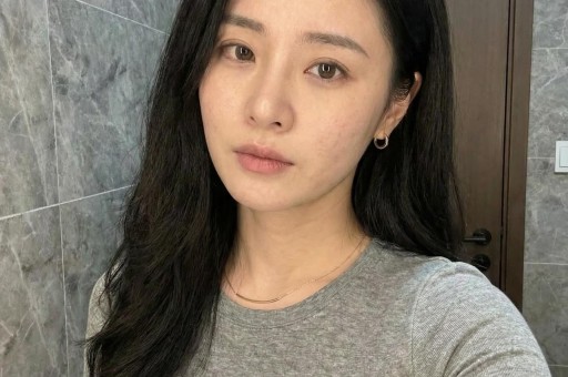 不顾央视警告顶风作案与刘涛传出绯闻的杨烁成了“跳梁小丑”